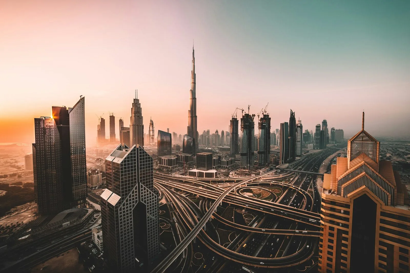 Mainland vs Free Zone in Dubai, The Real Difference (2026 Guide)