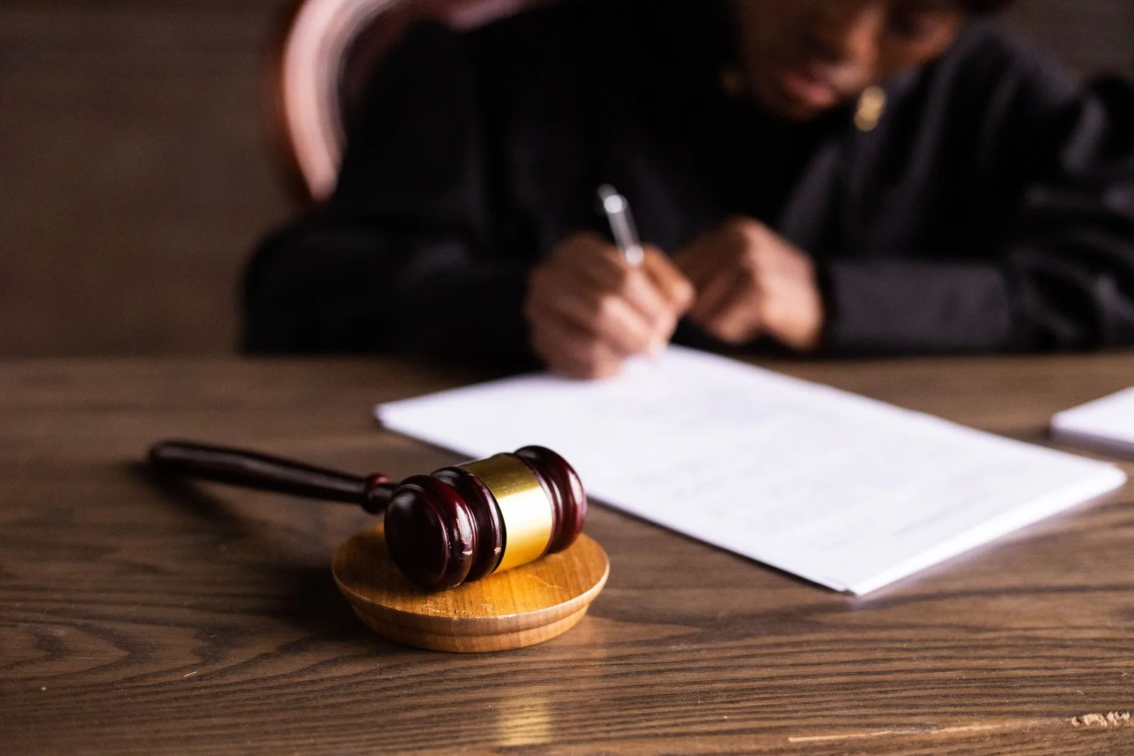 Is Buying a Visa Illegal in the UAE? Yes, and the Buyer Is Punished Too